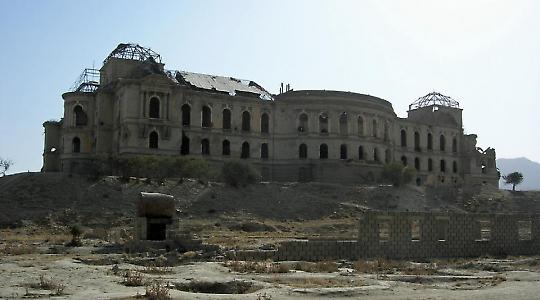 Darulaman-Palast in Kabul <br/>Foto von von Carl Montgomery
