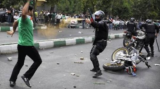 Proteste in Teheran 2009 <br/>Foto von faramarz